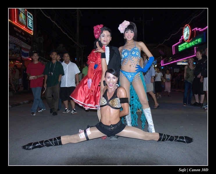 2006 - 07 - Phuket - Bangla la nuit 09